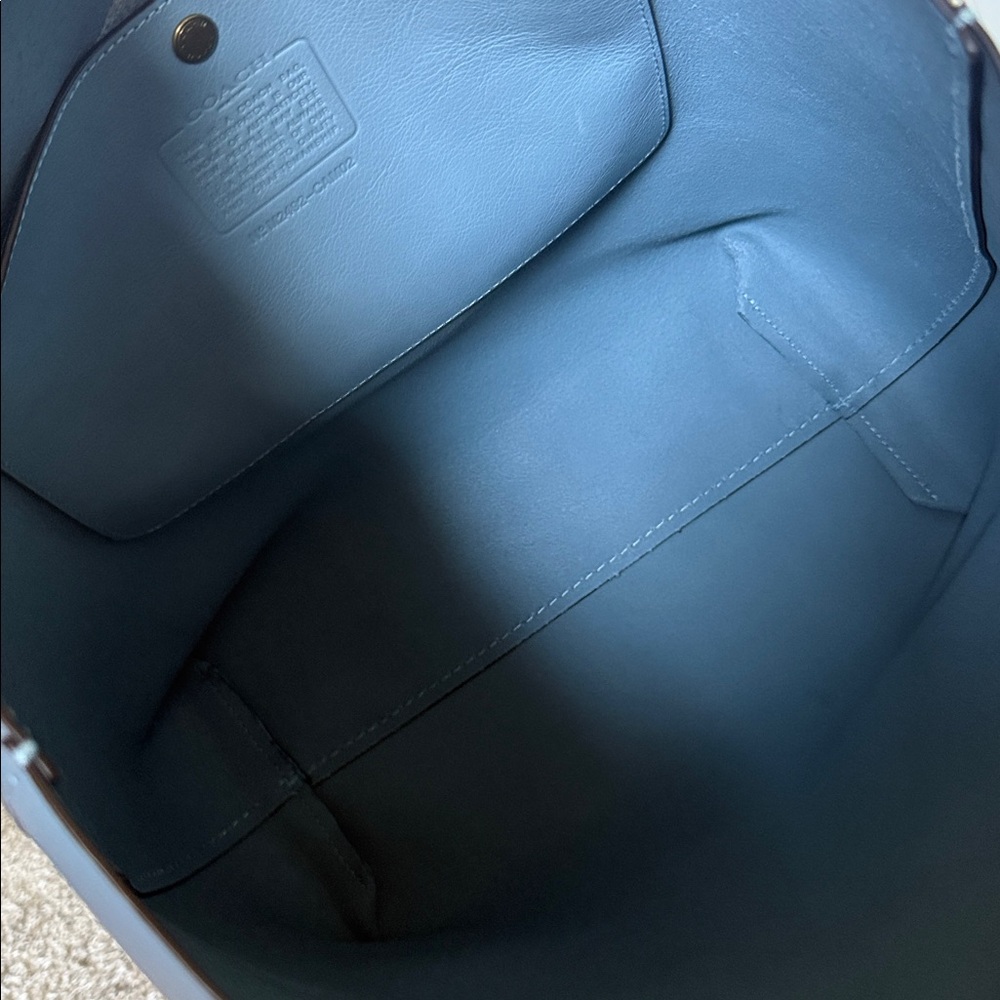 Coach Manhattan Tote Bluebell - Picture 11 of 12